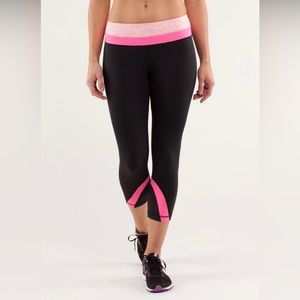 LULULEMON Run Inspire Crop ll Black Pink